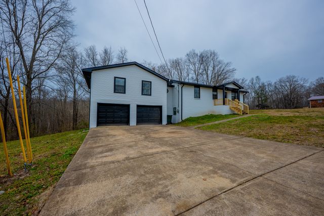 622 Beech St, Centerville, TN 37033