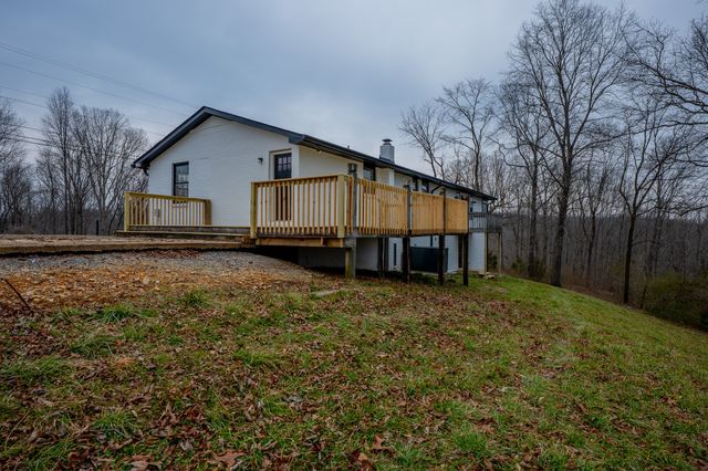 622 Beech St, Centerville, TN 37033