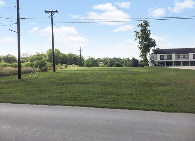 2212 River RD, San Marcos, TX 78666