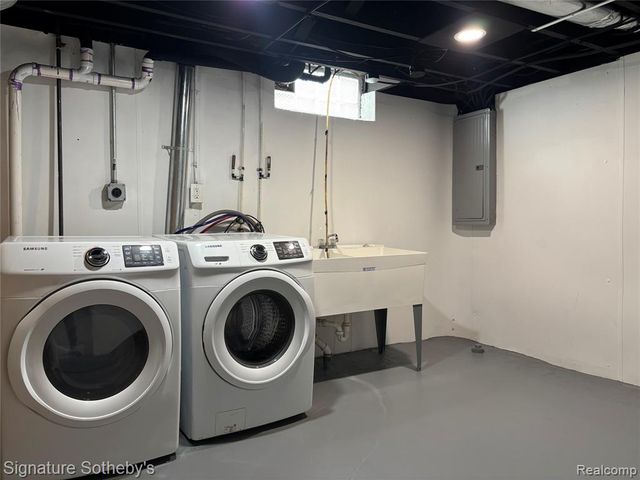 3170 Southfield Road, Dearborn, MI 48124