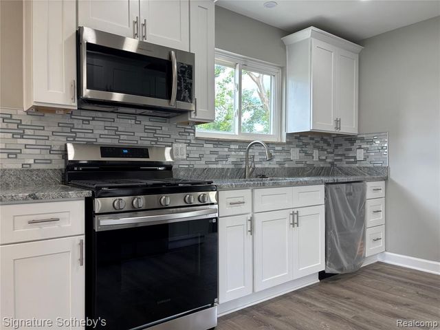 3170 Southfield Road, Dearborn, MI 48124