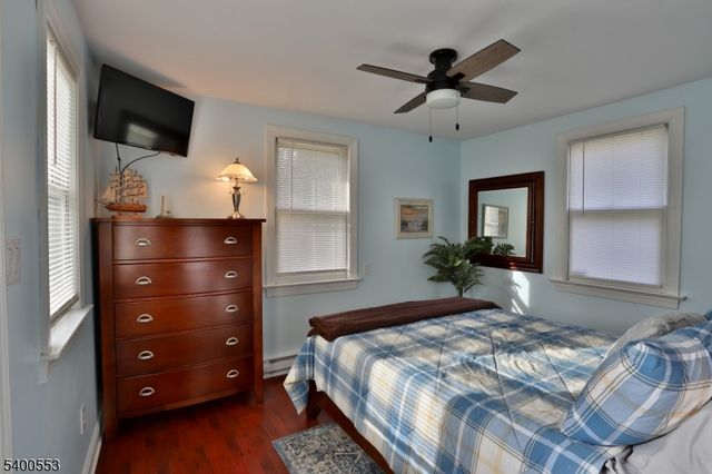 220 Oak Grove Rd, Franklin Twp., NJ 08867