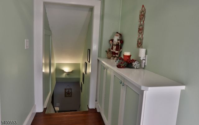 220 Oak Grove Rd, Franklin Twp., NJ 08867