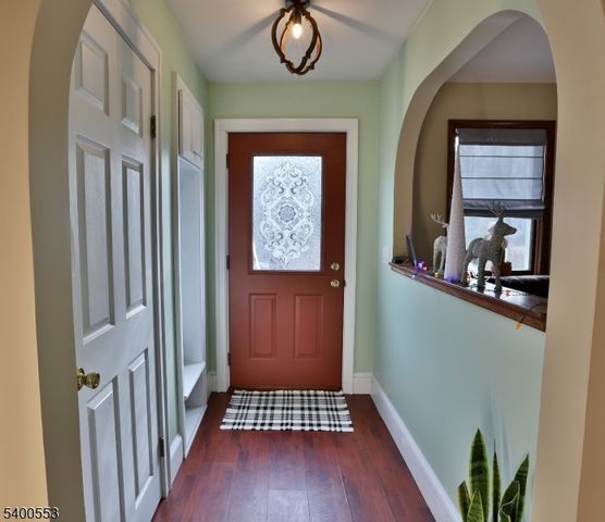 220 Oak Grove Rd, Franklin Twp., NJ 08867