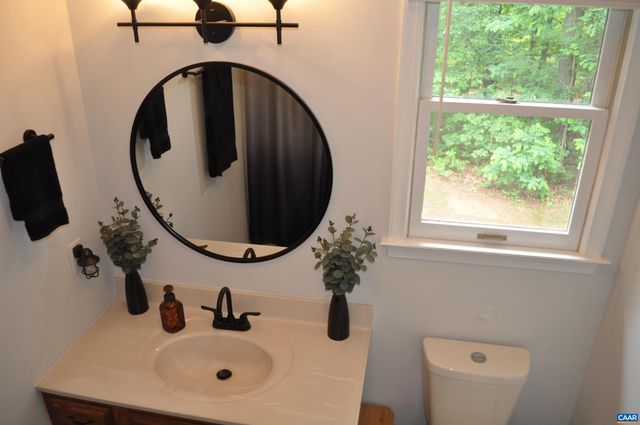 3257 MARTIN KINGS RD, Charlottesville, VA 22902