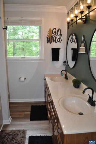 3257 MARTIN KINGS RD, Charlottesville, VA 22902