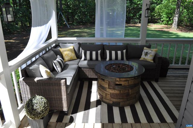 3257 MARTIN KINGS RD, Charlottesville, VA 22902