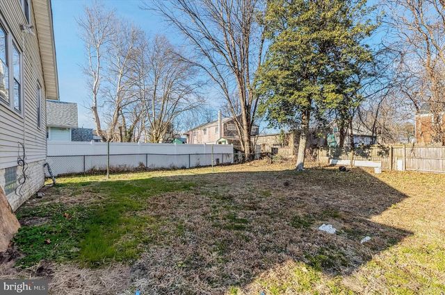 15 E GRIFFITH ST, Penns Grove, NJ 08069