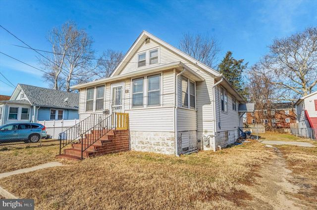 15 E GRIFFITH ST, Penns Grove, NJ 08069