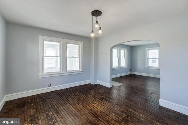 15 E GRIFFITH ST, Penns Grove, NJ 08069