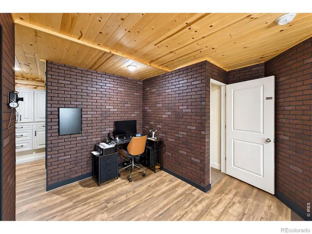 1421 Rustic Drive, Longmont, CO 80504