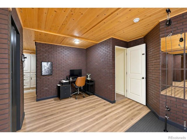 1421 Rustic Drive, Longmont, CO 80504
