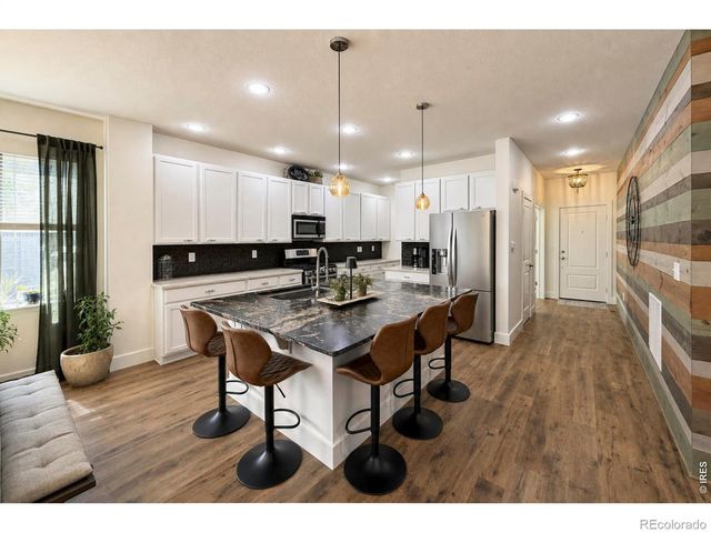 1421 Rustic Drive, Longmont, CO 80504