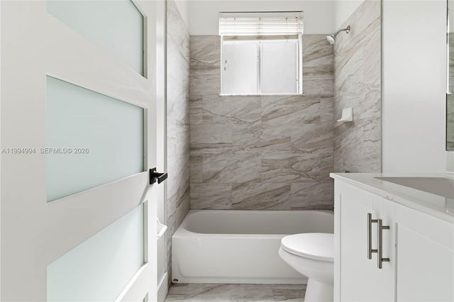 64 SW 15th Ter, Homestead, FL 33030