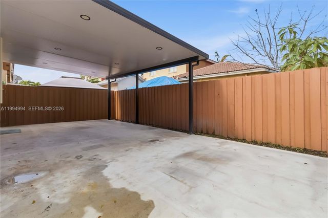 64 SW 15th Ter, Homestead, FL 33030