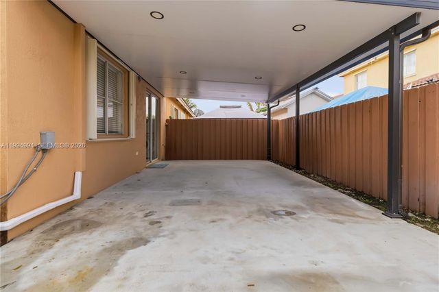 64 SW 15th Ter, Homestead, FL 33030