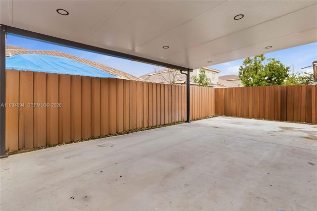 64 SW 15th Ter, Homestead, FL 33030