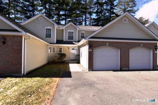 15 West Pine Way 10, Plainville, CT 06062