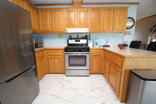823 Raisin River Road, Three Rivers, MI 49093