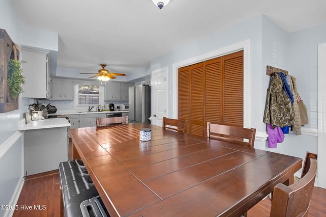 605 River Road, New Bern, NC 28562