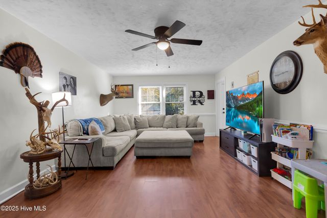 605 River Road, New Bern, NC 28562