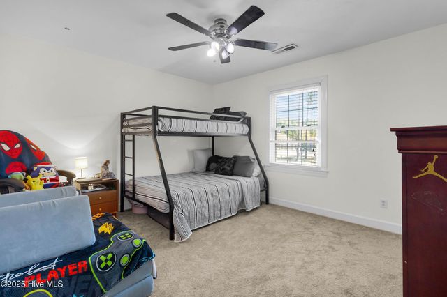 605 River Road, New Bern, NC 28562