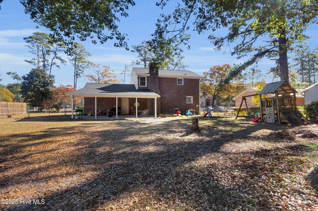 605 River Road, New Bern, NC 28562