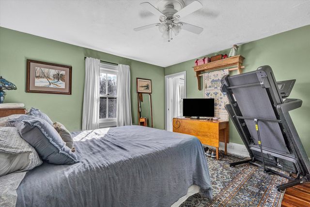 8340 Poplar Springs LN, Roanoke, VA 24018