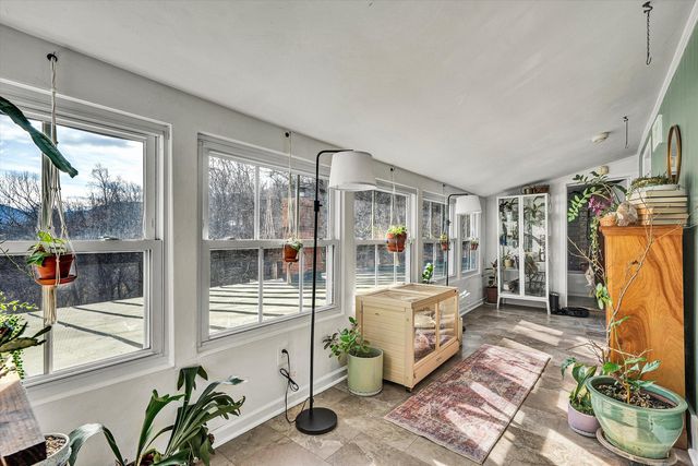 8340 Poplar Springs LN, Roanoke, VA 24018