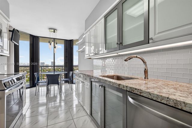 3640 Yacht Club Dr 1602, Aventura, FL 33180