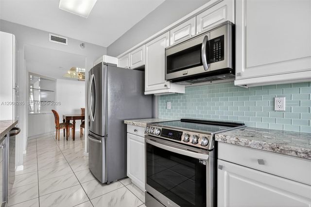 3640 Yacht Club Dr 1602, Aventura, FL 33180