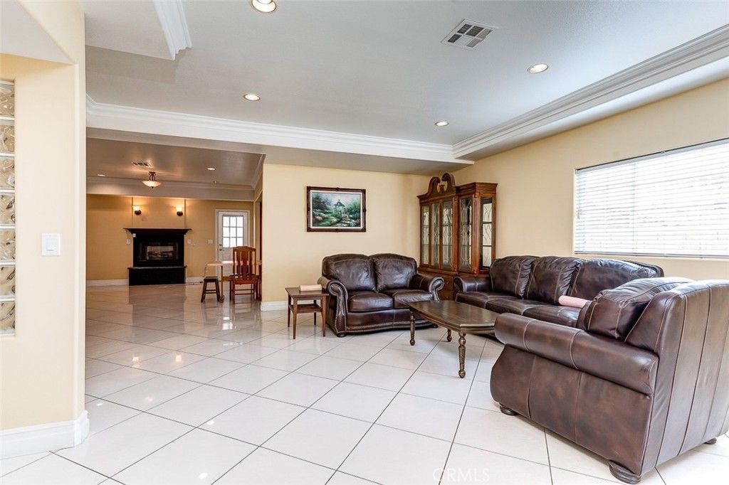 4326 Clara St., Cudahy, CA 90201 — photo 4
