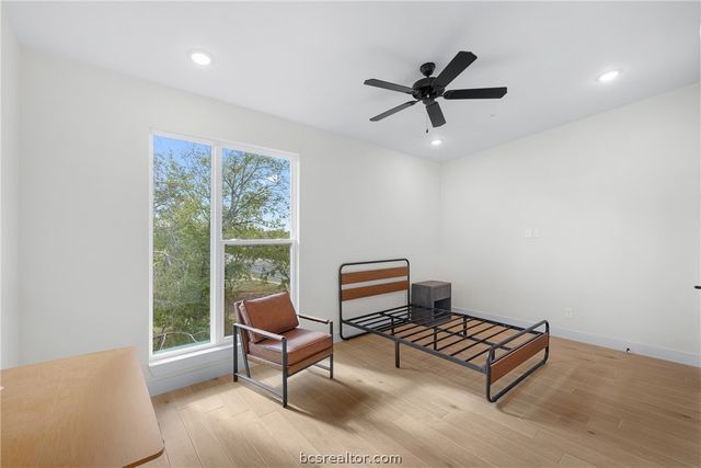 2539 East Villa Maria Road 1101 A, Bryan, TX 77802