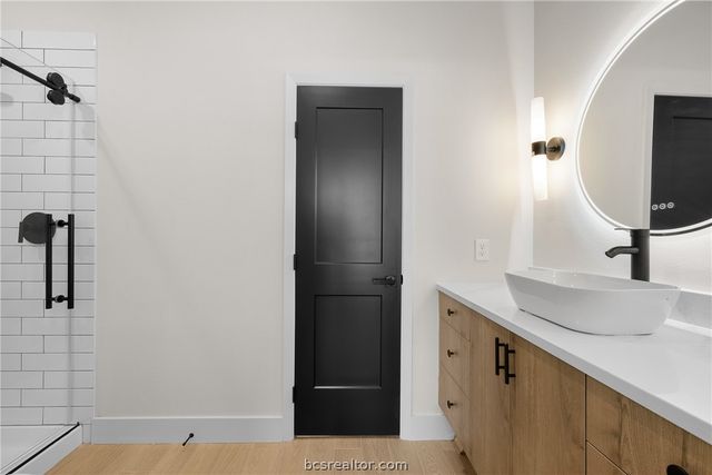 2539 East Villa Maria Road 1101 A, Bryan, TX 77802