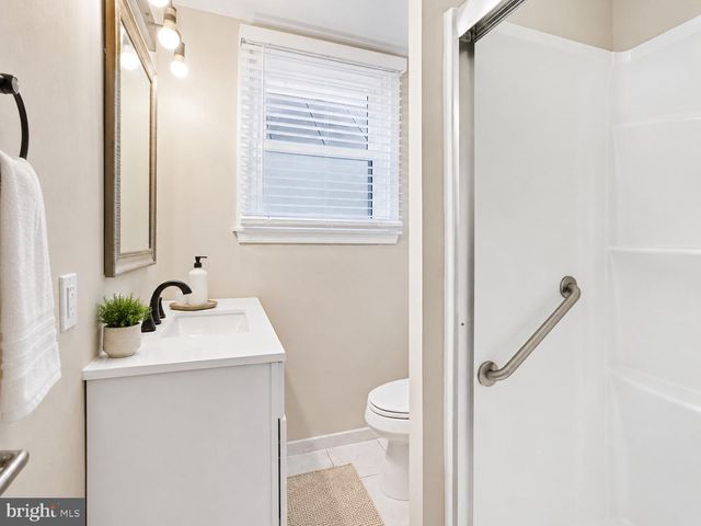 2514 WENTWORTH RD, Parkville, MD 21234