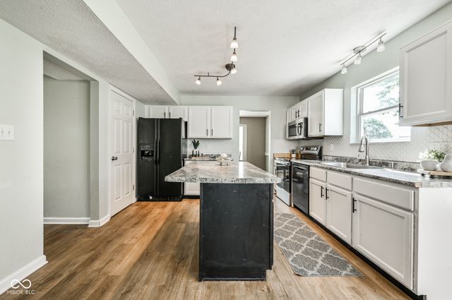 1213 Barrington Drive, Greenwood, IN 46143
