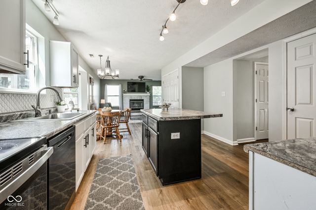 1213 Barrington Drive, Greenwood, IN 46143