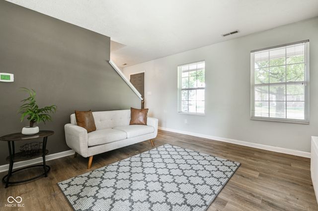 1213 Barrington Drive, Greenwood, IN 46143