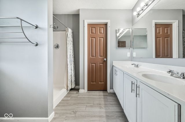 1213 Barrington Drive, Greenwood, IN 46143