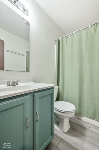 1213 Barrington Drive, Greenwood, IN 46143