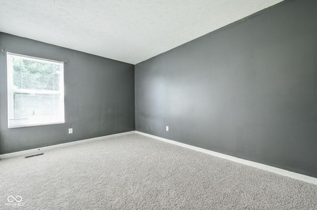 1213 Barrington Drive, Greenwood, IN 46143
