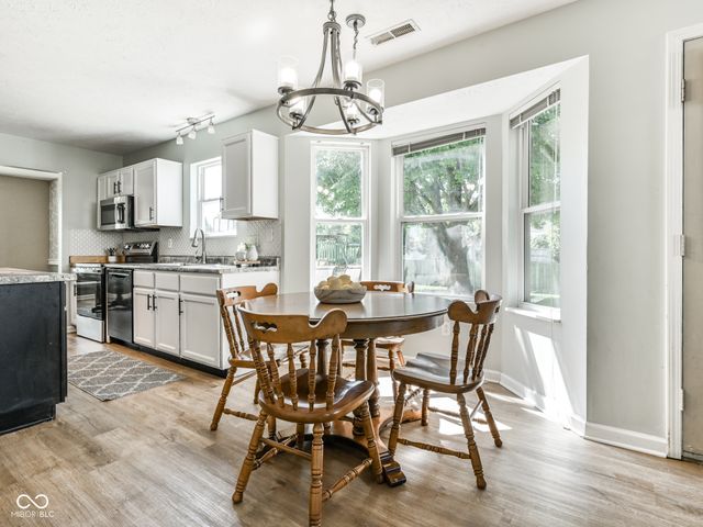 1213 Barrington Drive, Greenwood, IN 46143