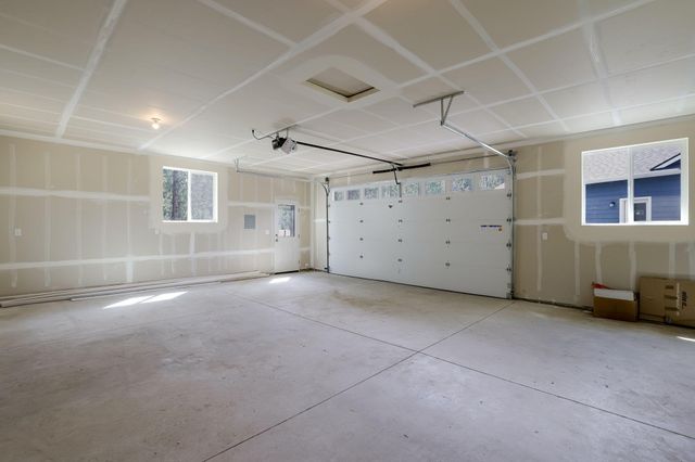 16337 Lava Drive, La Pine, OR 97739