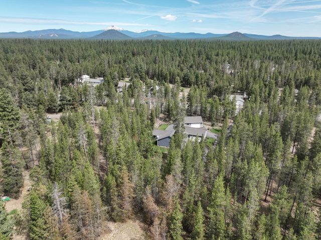 16337 Lava Drive, La Pine, OR 97739