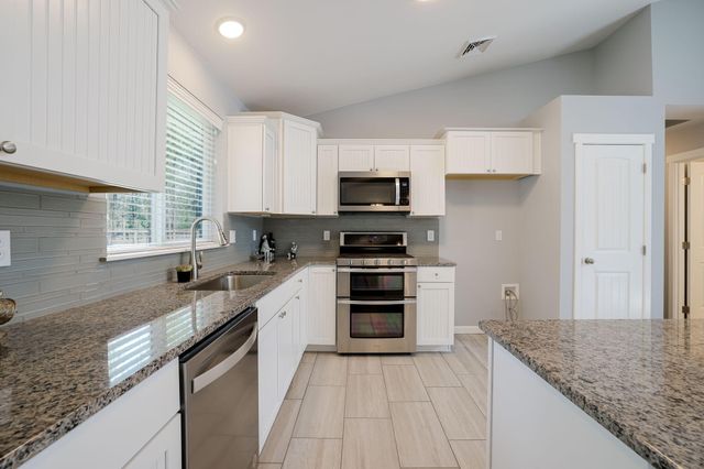 16337 Lava Drive, La Pine, OR 97739