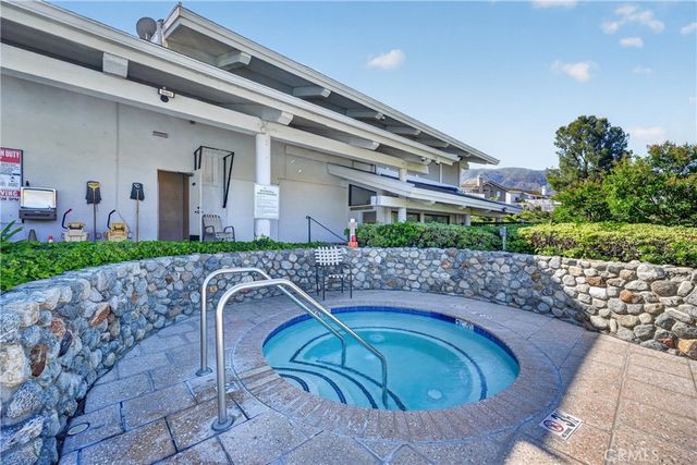 11562 Chadwick, Corona, CA 92878
