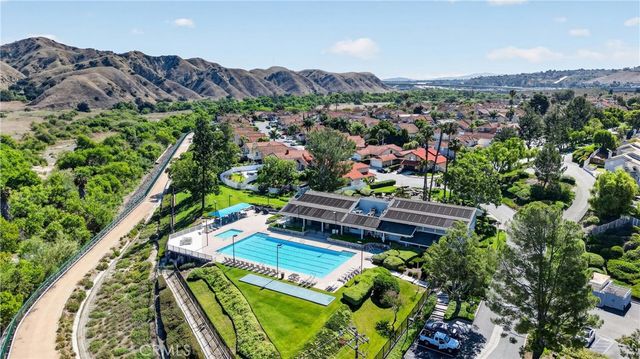 11562 Chadwick, Corona, CA 92878