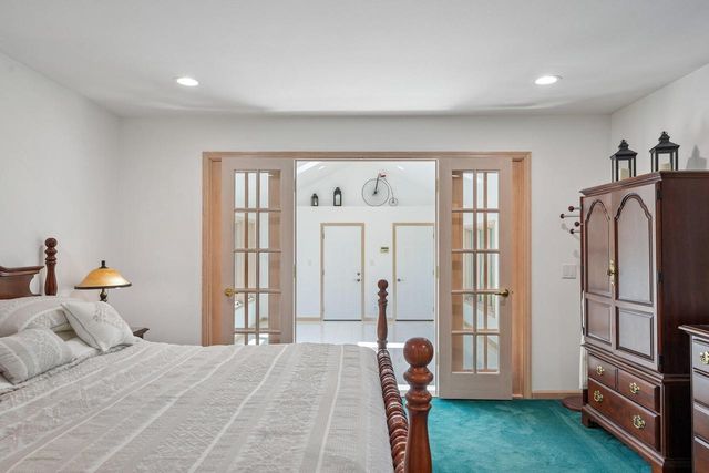 7604 Treeview DRIVE, Caledonia, WI 53108