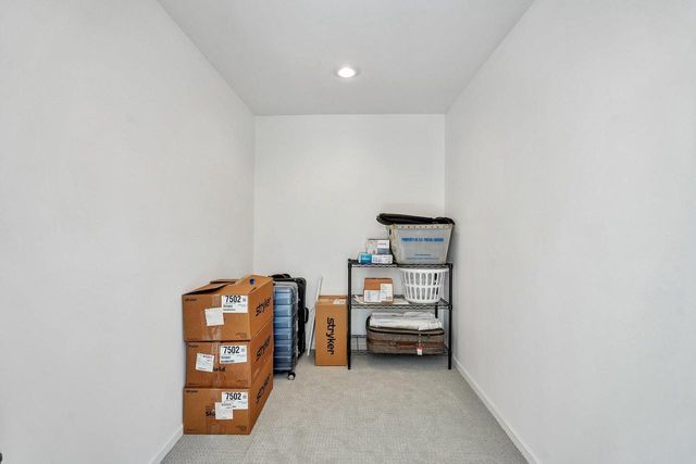 7604 Treeview DRIVE, Caledonia, WI 53108