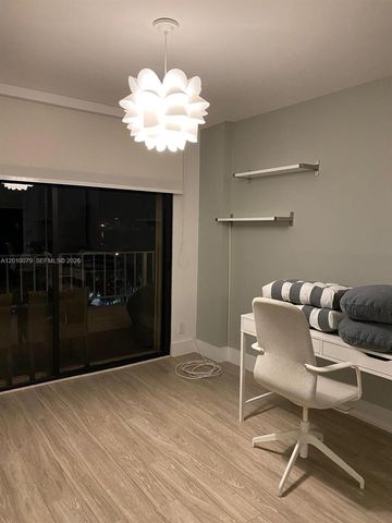 200 SE 15th Rd 7I, Miami, FL 33129